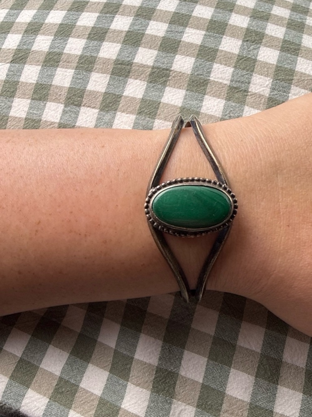 Sterling Silver Green Stone Cuff Bracelet (( TESTED ))